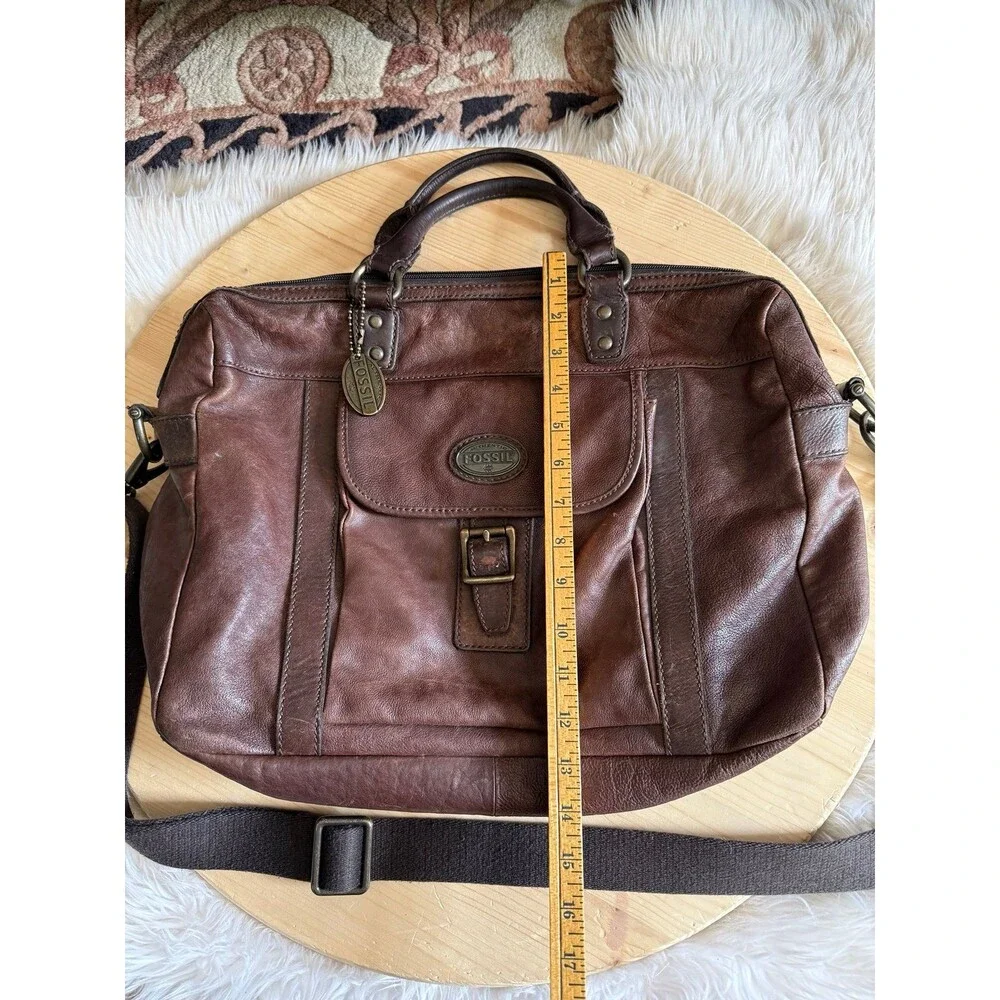 Fossil Leather messenger bag
